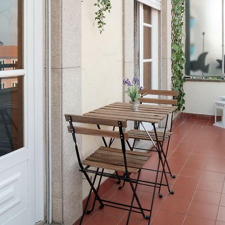 Apartment With Balcony In The Square Porto Eksteriør bilde